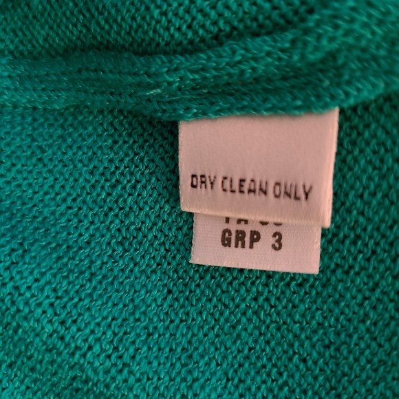 SALE!!  St. John Collection Knit Top Size Large - Picture 5 of 8